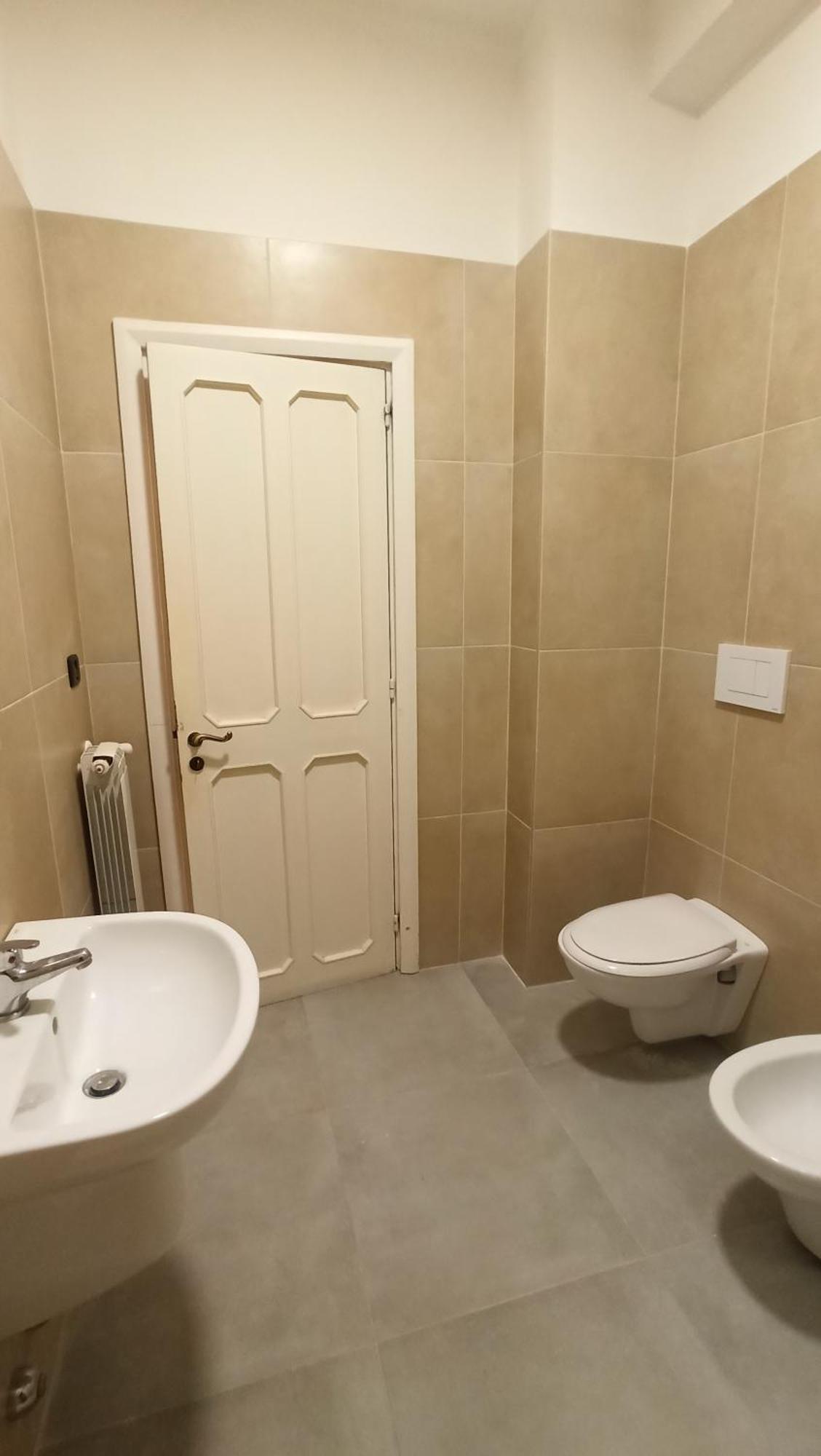 Casa Base Hotel Bari Bagian luar foto